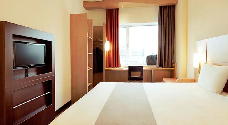 Hotel Ibis Sion Exterior foto