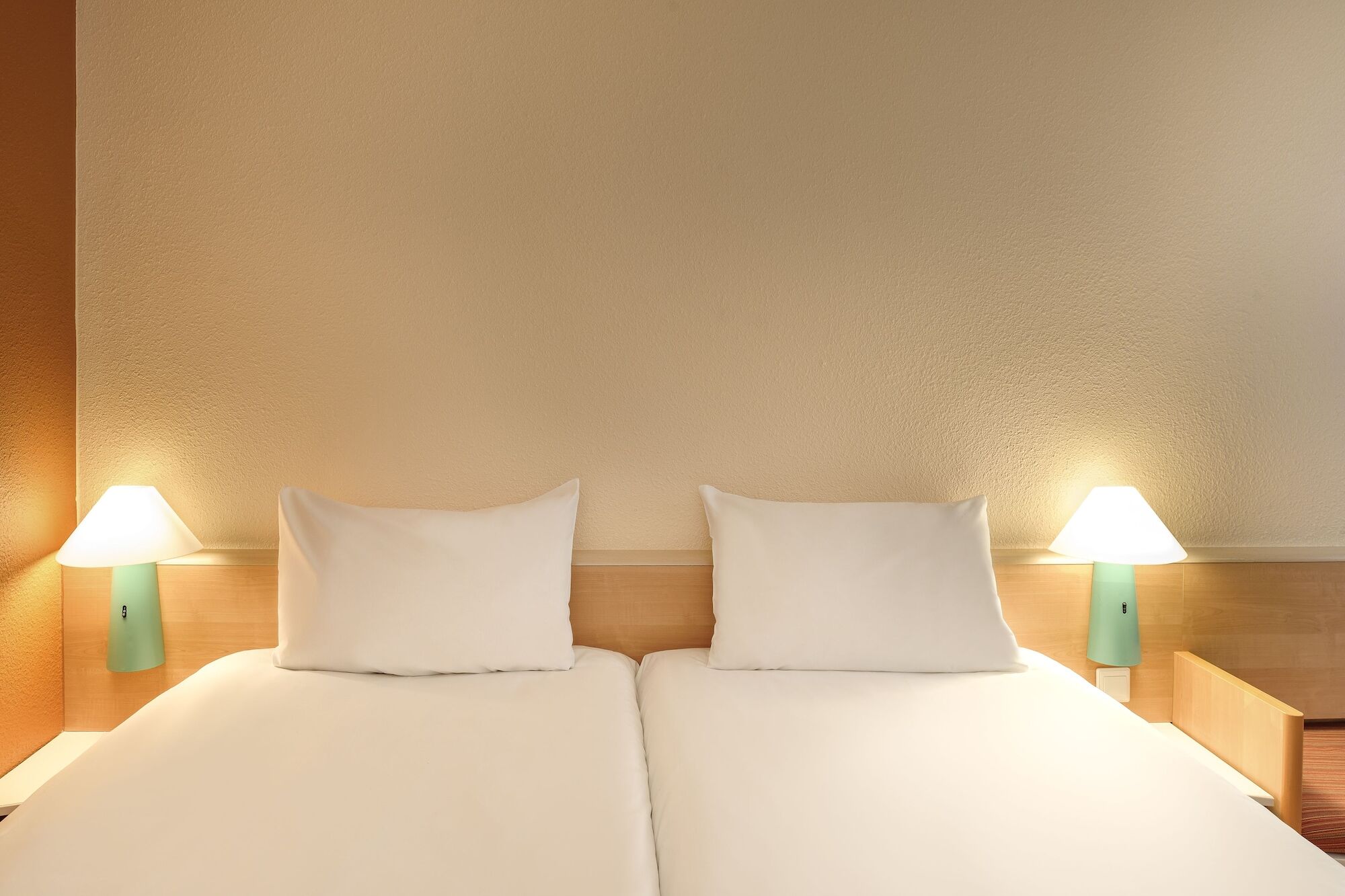 Hotel Ibis Sion Exterior foto